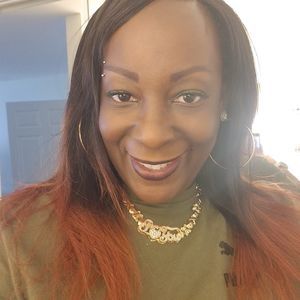 Meet your Posher, Lorna